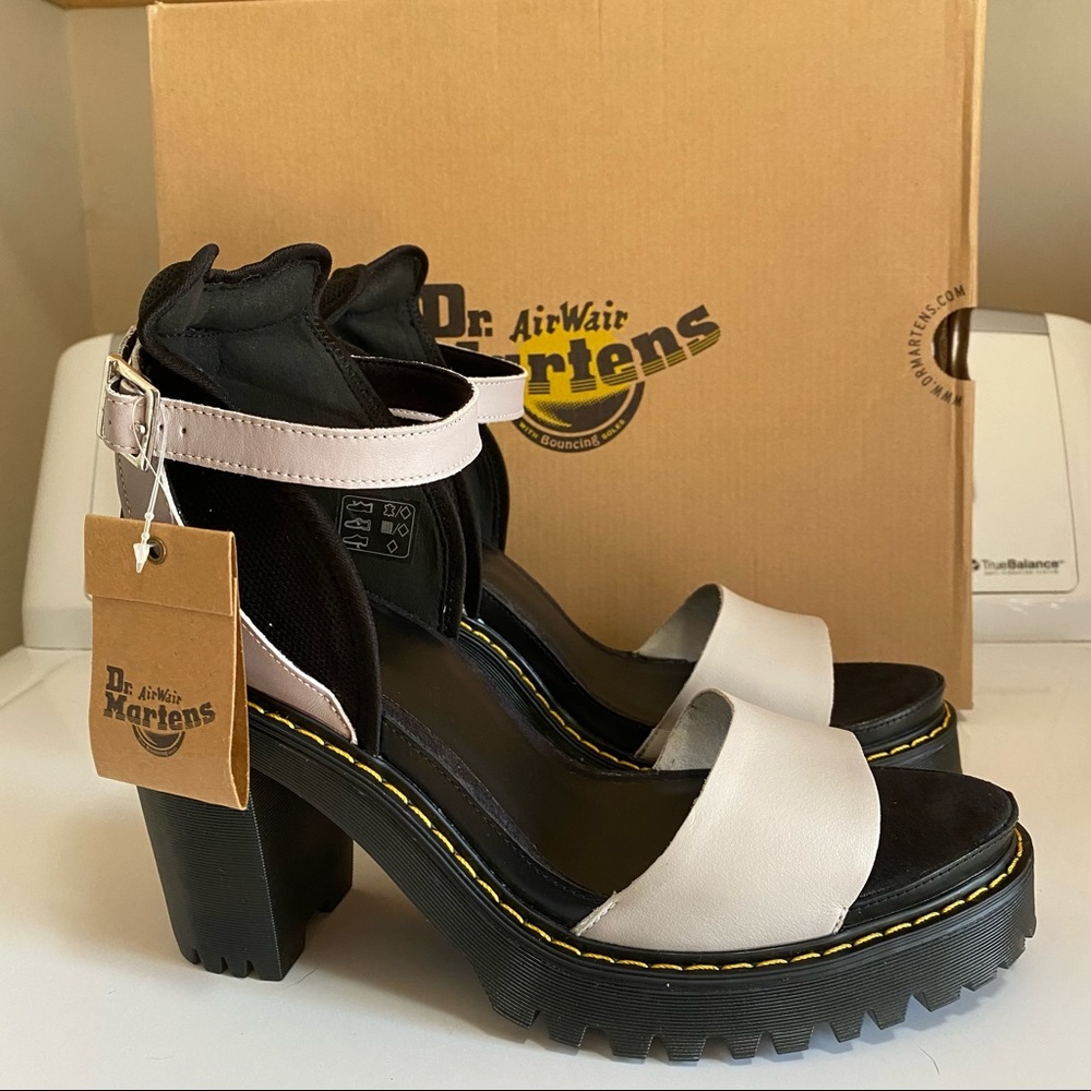 Dr. Martens Medea Sandal